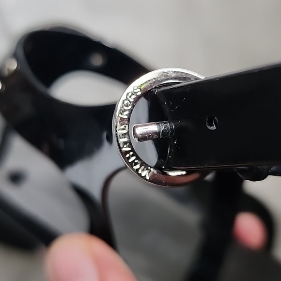 Michael Kors Gelly Sandal size 7M - Picture 6 of 8